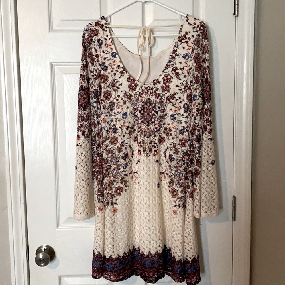 Dress - Picture 2 of 3